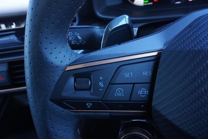 2025 CUPRA Leon S