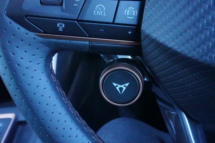2025 CUPRA Leon S