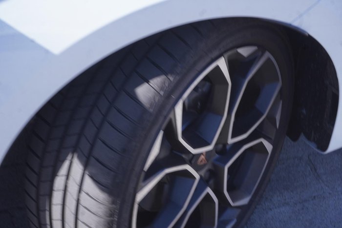 2025 CUPRA Leon S