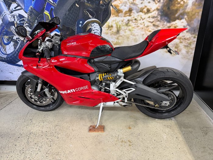 2015 DUCATI 899 PANIGALE RED