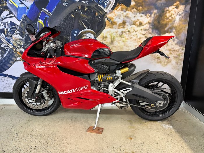 2015 DUCATI 899 PANIGALE RED