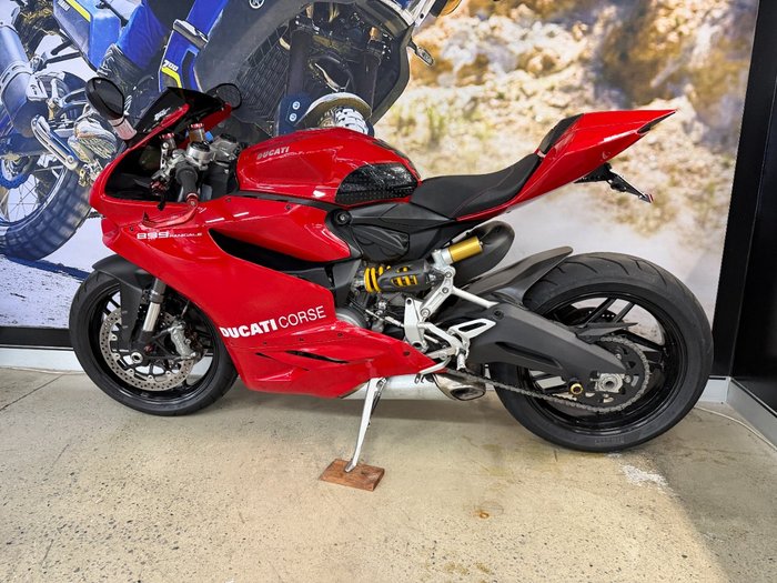 2015 DUCATI 899 PANIGALE RED