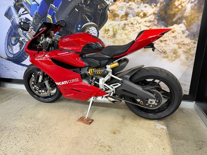2015 DUCATI 899 PANIGALE RED