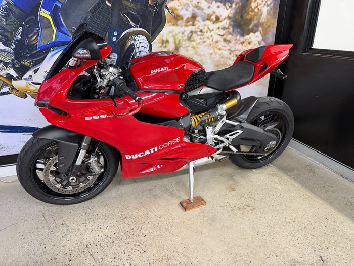 2015 DUCATI 899 PANIGALE RED