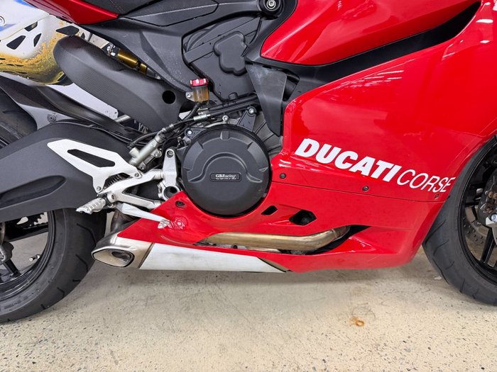 2015 DUCATI 899 PANIGALE RED