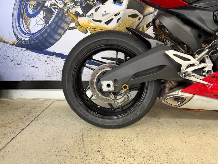 2015 DUCATI 899 PANIGALE RED