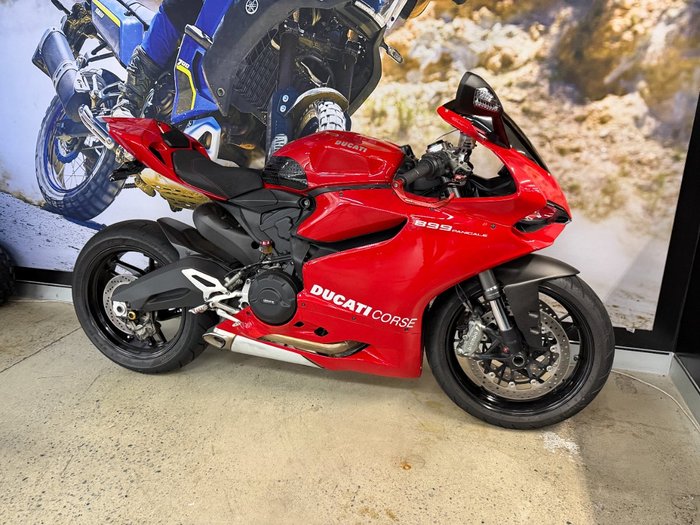 2015 DUCATI 899 PANIGALE RED