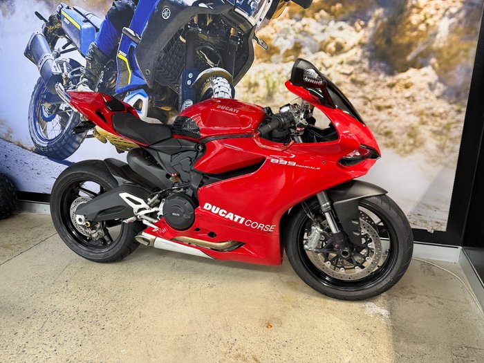 2015 DUCATI 899 PANIGALE RED