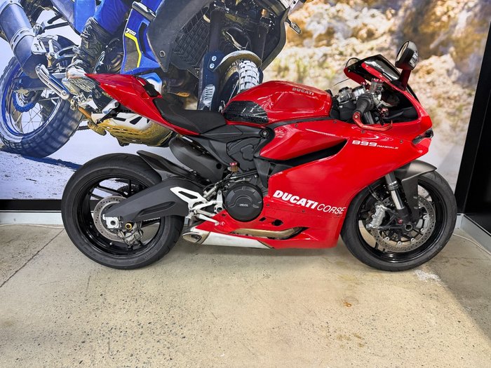 2015 DUCATI 899 PANIGALE RED
