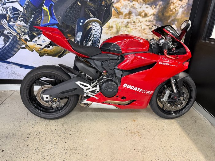 2015 DUCATI 899 PANIGALE RED
