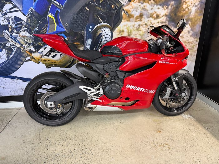 2015 DUCATI 899 PANIGALE RED