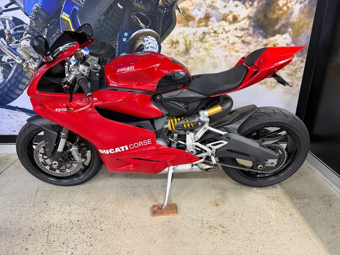 2015 DUCATI 899 PANIGALE RED