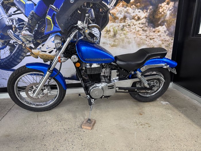2015 Suzuki BOULEVARD S40 BLUE