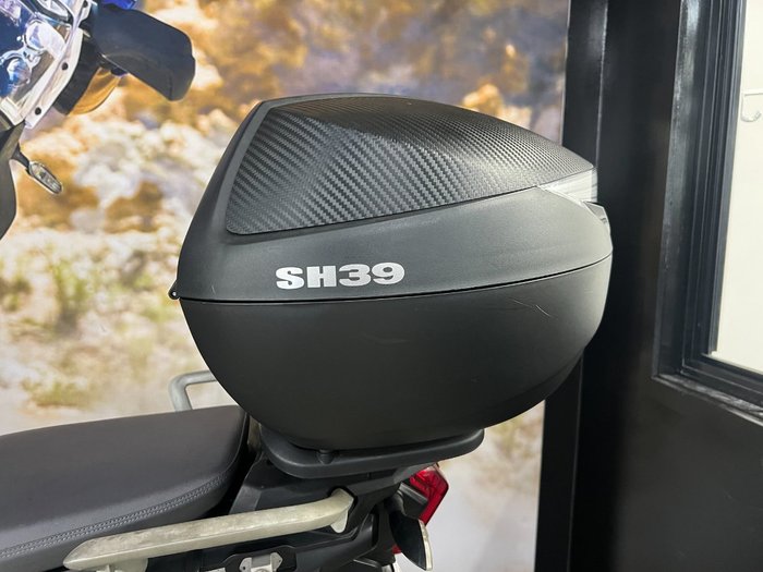 2011 Triumph TIGER 800 WHITE