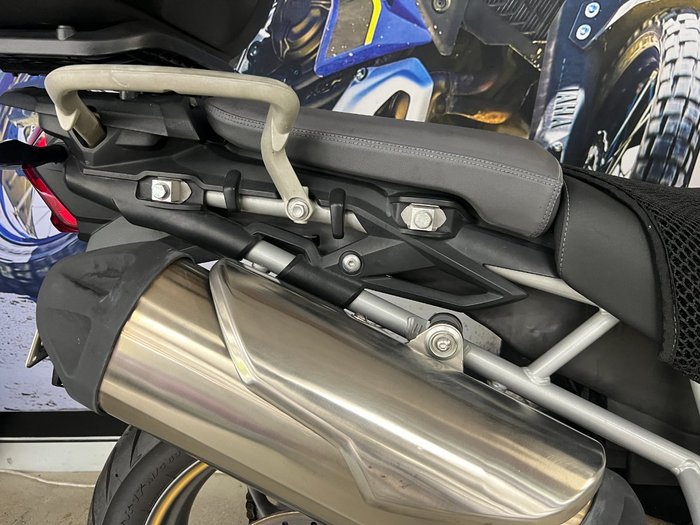 2011 Triumph TIGER 800 WHITE