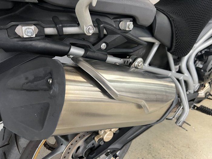 2011 Triumph TIGER 800 WHITE