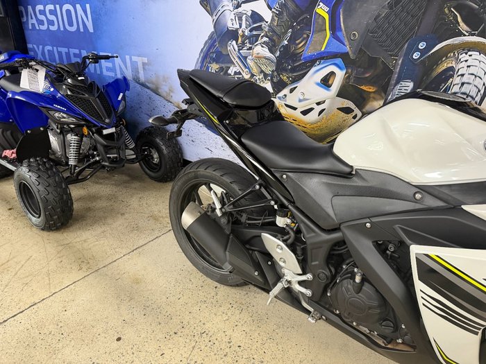 2017 Yamaha YZF-R3 BLUE