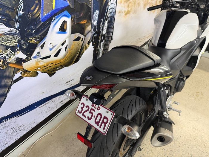 2017 Yamaha YZF-R3 BLUE