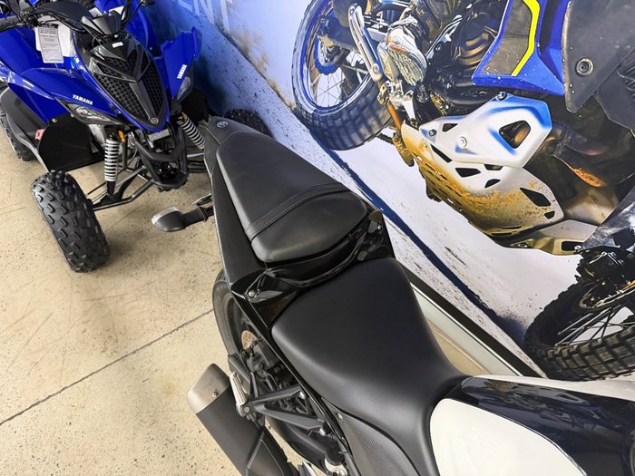 2017 Yamaha YZF-R3 BLUE