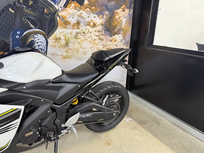 2017 Yamaha YZF-R3 BLUE