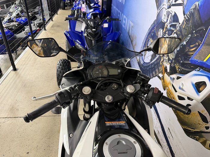 2017 Yamaha YZF-R3 BLUE