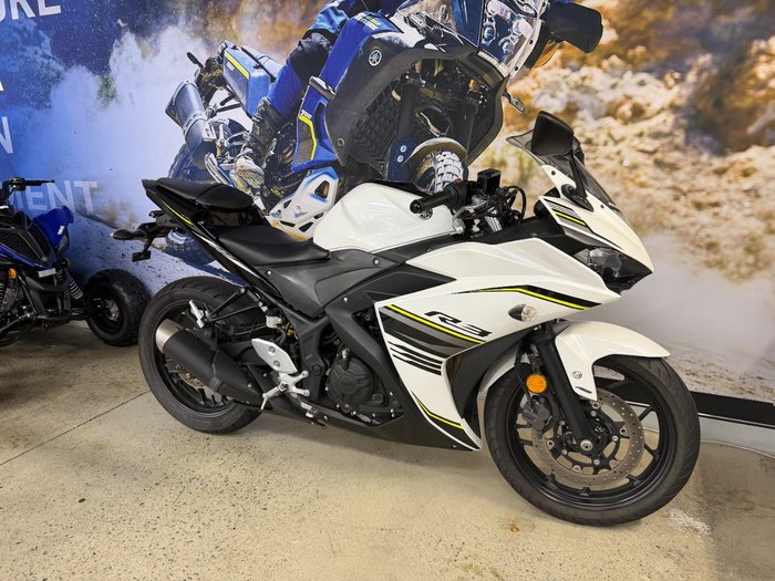 2017 Yamaha YZF-R3 BLUE