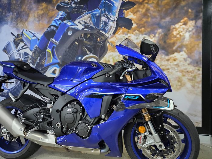 2025 Yamaha YZF-R1 BLUE