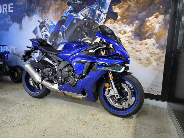 2025 Yamaha YZF-R1 BLUE