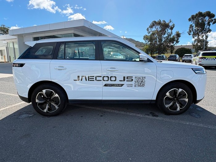 2026 Jaecoo J5 EV Summit