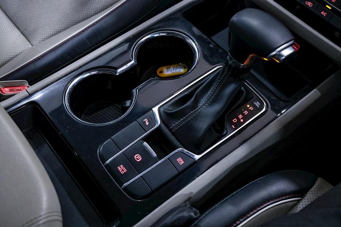 2018 Kia Carnival SLi YP MY18 Platinum Graphite