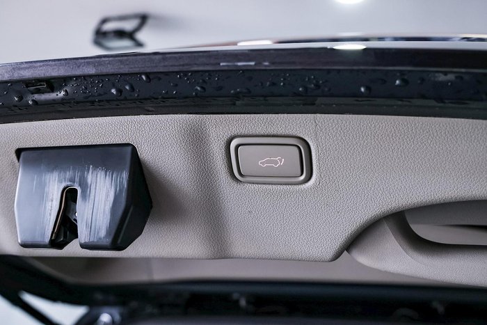 2018 Kia Carnival SLi YP MY18 Platinum Graphite