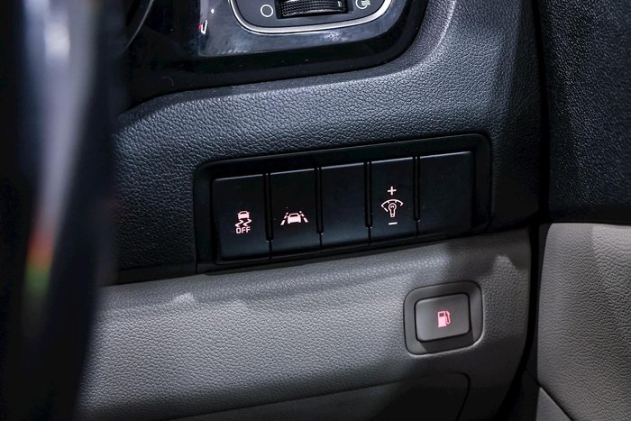 2018 Kia Carnival SLi YP MY18 Platinum Graphite