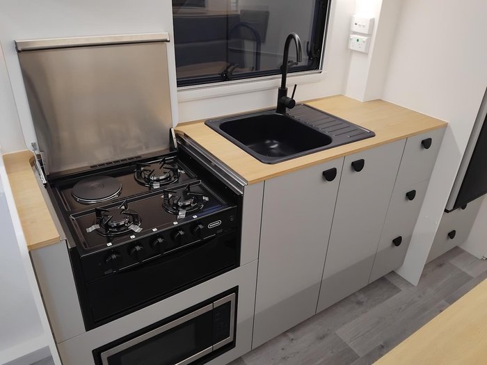 2026 Traveller Destination Cruise 17Ft Couples Semi Full Composite