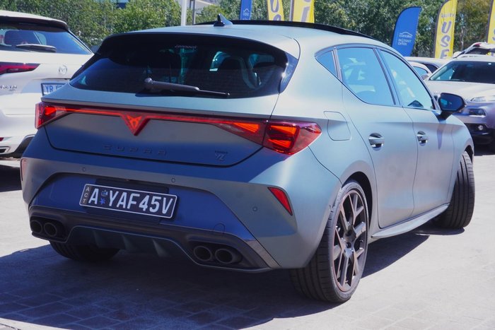 2025 CUPRA Leon VZx