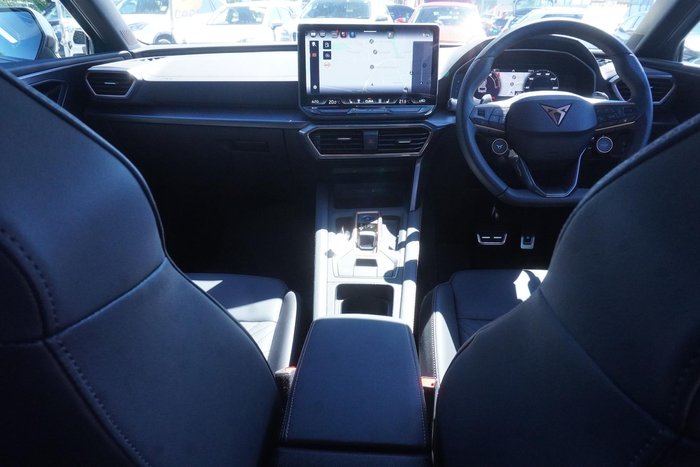 2025 CUPRA Leon VZx