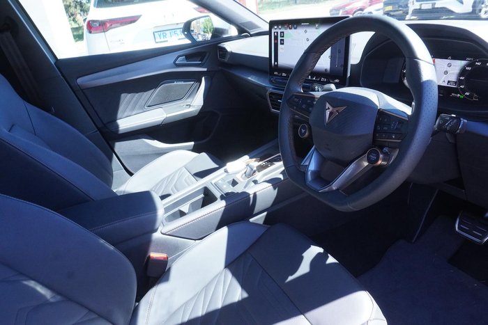 2025 CUPRA Leon VZx