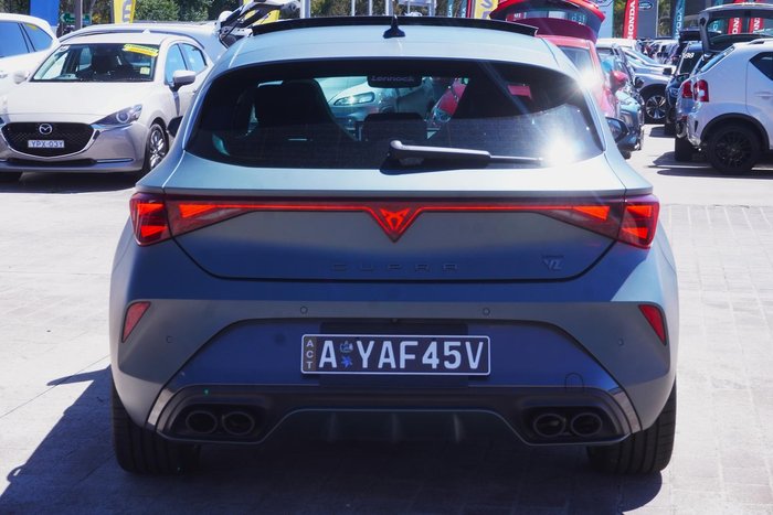 2025 CUPRA Leon VZx