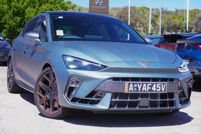 2025 CUPRA Leon