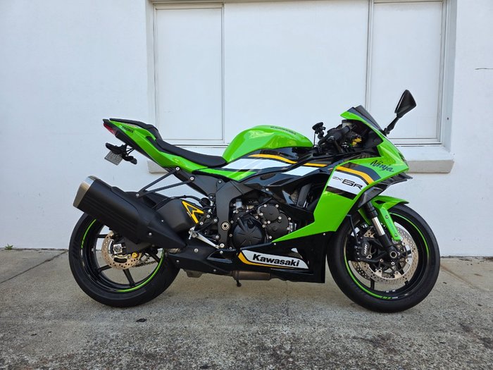 2025 Kawasaki NINJA ZX-6R (636) KRT EDITION GREEN