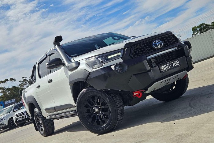 2021 Toyota Hilux Rugged X