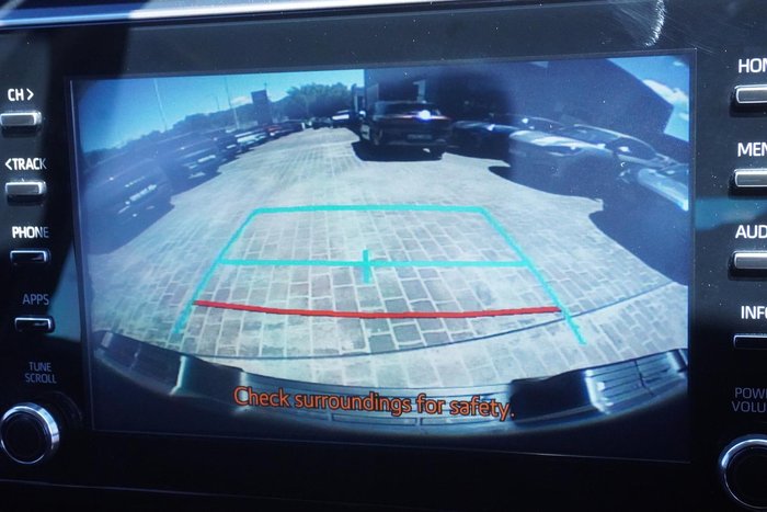 2023 Toyota Hilux SR