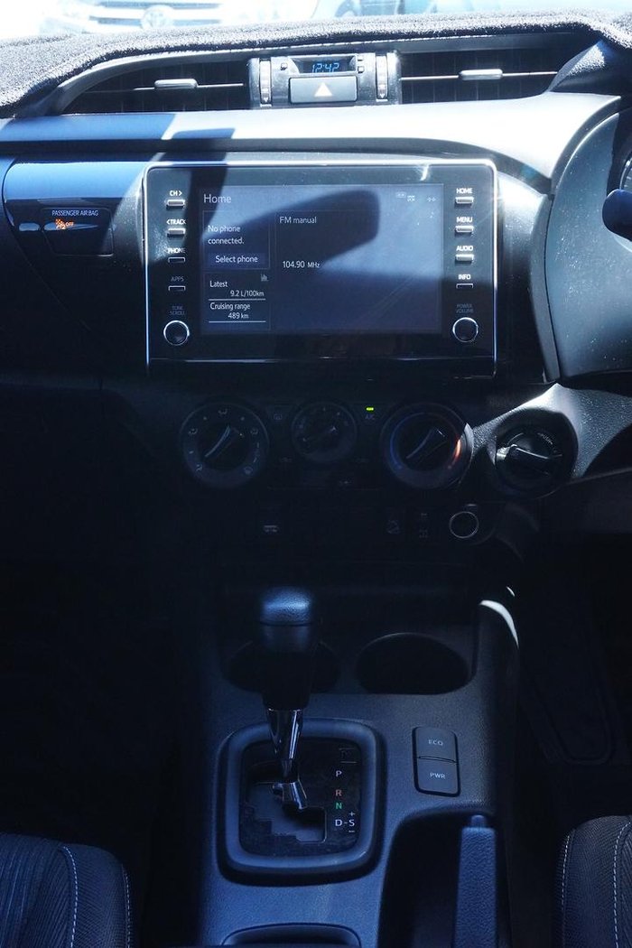 2023 Toyota Hilux SR