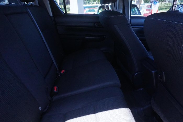 2023 Toyota Hilux SR