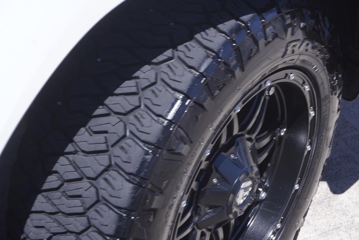 2023 Toyota Hilux SR