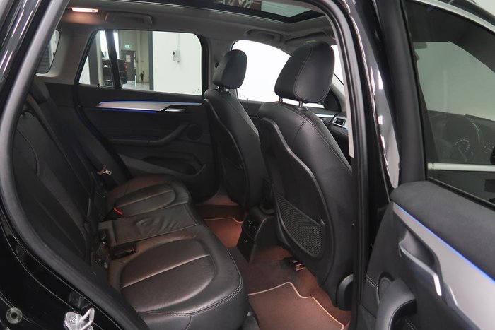 2021 BMW X1 xDrive25i