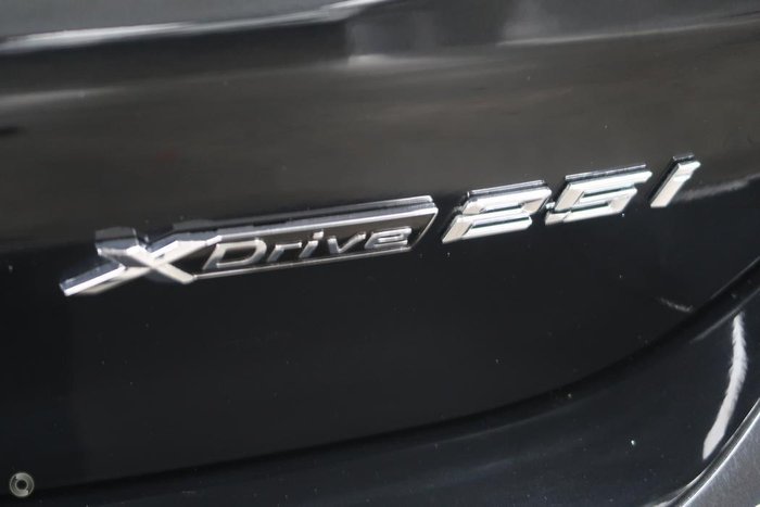 2021 BMW X1 xDrive25i