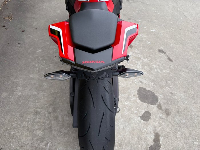 2017 Honda CBR1000RR (FIREBLADE) Red