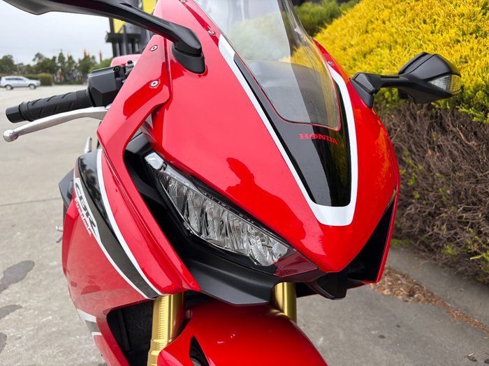 2017 Honda CBR1000RR (FIREBLADE) Red