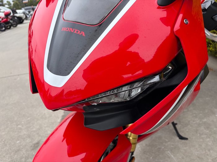 2017 Honda CBR1000RR (FIREBLADE) Red