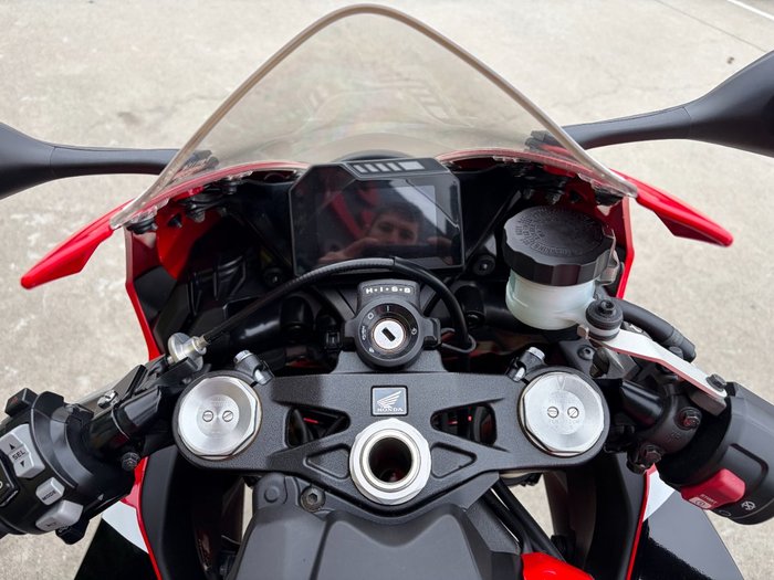 2017 Honda CBR1000RR (FIREBLADE) Red